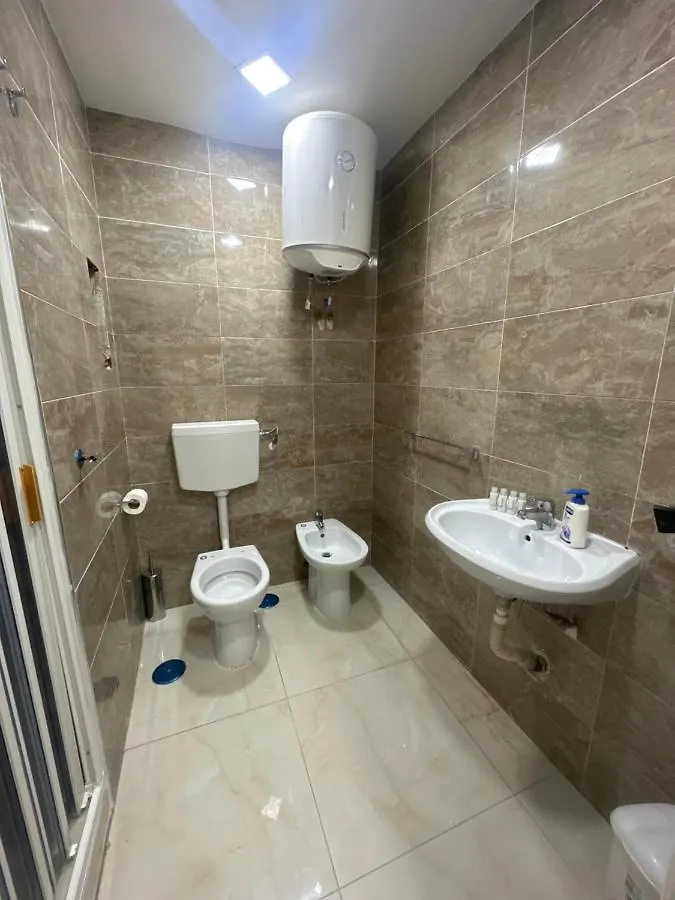 Newhouse Station Apartment Naples 0*,  Italy